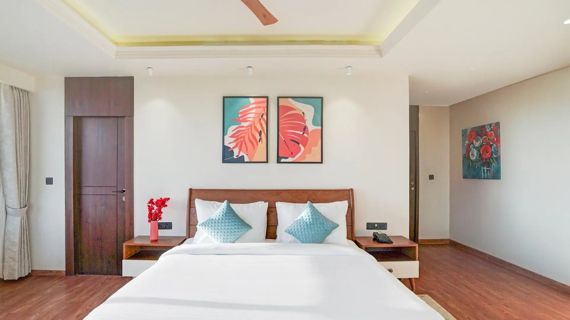 Sunday Premium 5 Bhk Villa Kufri, Shimla India